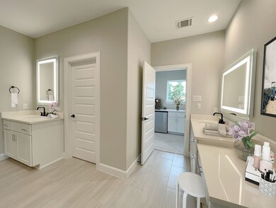 3804 Olde Bourbon Ln, Houston, TX 77018 - photo 3