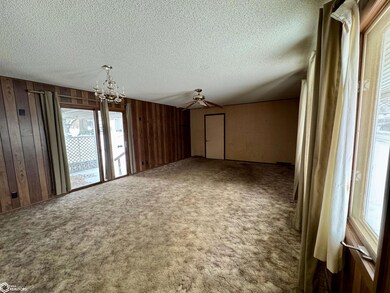 204 W Nishna Rd, Shenandoah, IA 51601 - photo 3