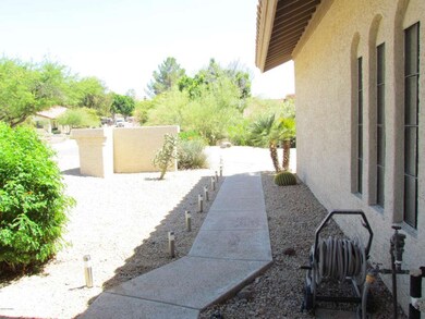 WALKWAY TO FRONT DOOR
