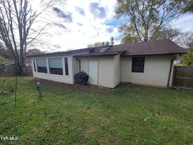 1448 Piedmont St, Johnson City, TN 37601 - photo 7