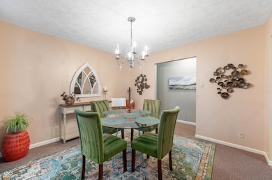 7639 Redcoach Dr, Indianapolis, IN 46250 - photo 6