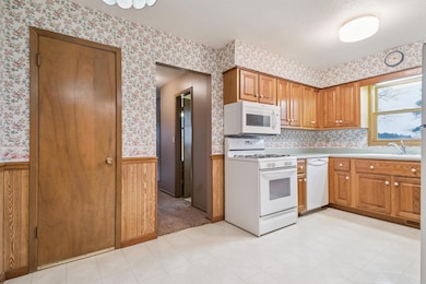 1836 105th St, Hazleton, IA 50641 - photo 7