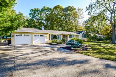 004-Front_View-4901328-medium