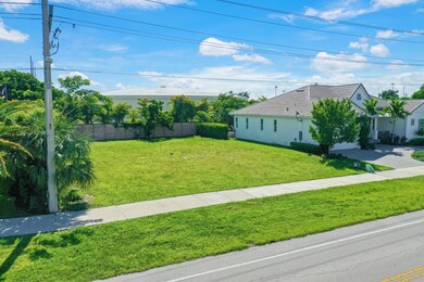 437 S Heathwood Dr, Marco Island, FL 341