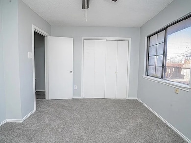 210 Rolston Rd unit 5, Irving, TX 75060 - photo 5