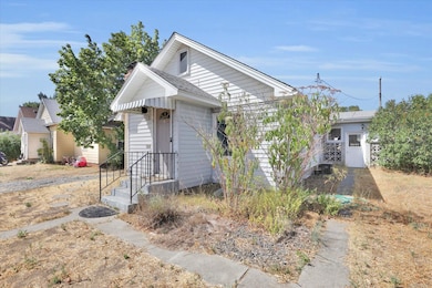 913 E Longfellow Ave, Spokane, WA 99207 - photo 4