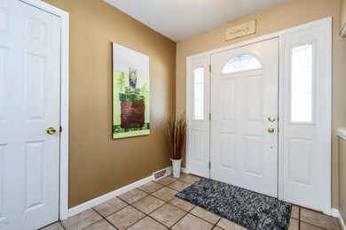 Foyer-Meadow CT
