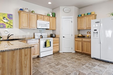 1453 NW 20th Ct, Redmond, OR 97756 - photo 6