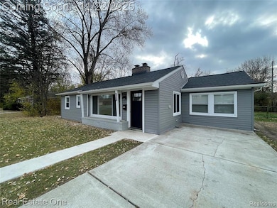 17639 Addison St, Southfield, MI 48075 - photo 3