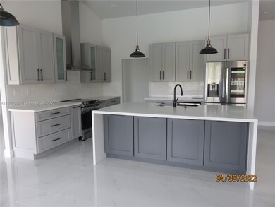 KITCHEN FRONT 