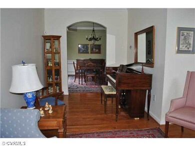 Living Room - Plenty of space in this living room-