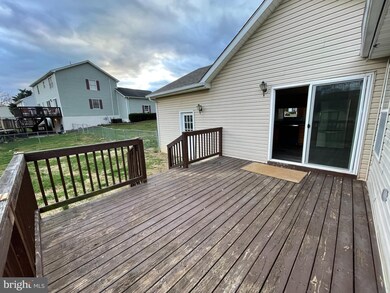 452 Morgan St, Inwood, WV 25428 - photo 4