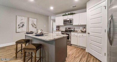 20210825155105907751000000-o