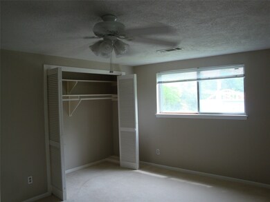 10215 Cliffwood Dr, Houston, TX 77035 - photo 7