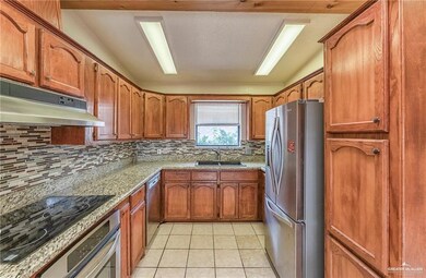 835 Nada Dr, Alamo, TX 78516 - photo 3