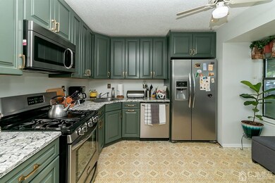 17 Kirby Ln unit 138, Franklin Park, NJ 08823 - photo 4
