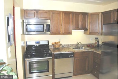 7 Ruxview Ct unit 302, Towson, MD 21204 - photo 7