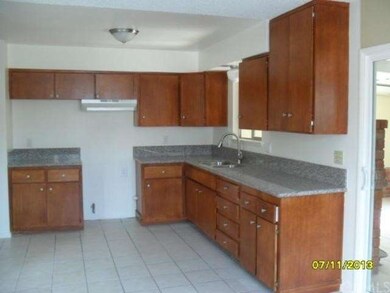 14452 Mojave Ln, Victorville, CA 92395 - photo 6