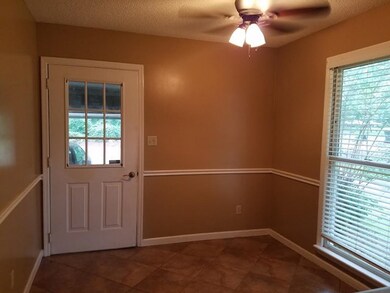 1609 Pineland Dr, Bainbridge, GA 39819 - photo 3