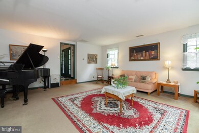 318 Palmers Ln, Wallingford, PA 19086 - photo 7