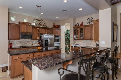 SPACIOUS KITCHEN