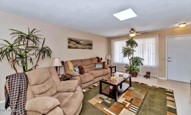 10629 Aztec Dr-large-004-005-10629 W Azt