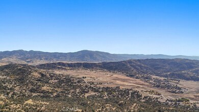 25001 Paramount Dr, Tehachapi, CA 93561 - photo 4