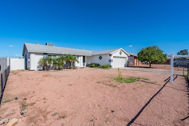 4046 E Hidalgo Ave, Phoenix, AZ 85040 - photo 2