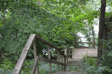 209 Beams Dr, Harrodsburg, KY 40330 - photo 6