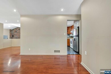 192 Valley Rd, River Edge, NJ 07661 - photo 6