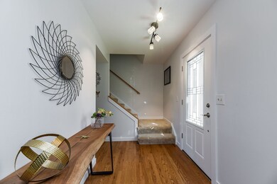 2237 Pontiac Cir, Naperville, IL 60565 - photo 4