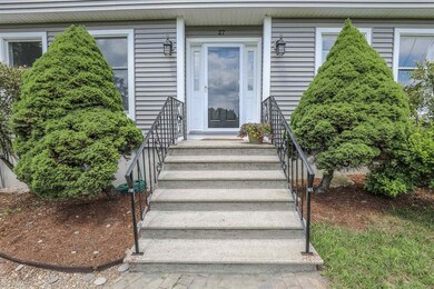 27 Rangers Dr, Hudson, NH 03051 - photo 2