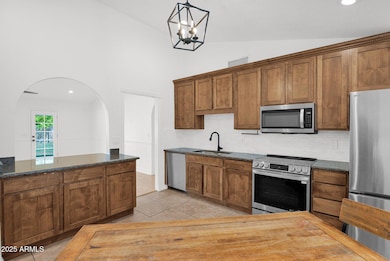 Great Kitchen with Stainless Appliances