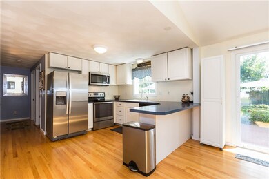 28 Grotto Ave, Warwick, RI 02888 - photo 5