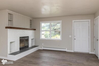 02-Living Room-ELKO5723