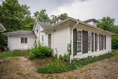 8 Hawthorn Hill, Louisville, KY 40204 - photo 6