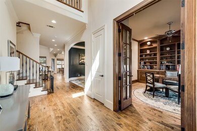 4434 Santa Barbara Dr, Dallas, TX 75214 - photo 2