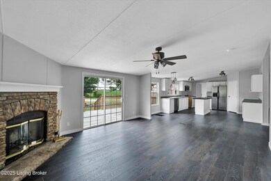 9793 Highgrove Rd, Bloomfield, KY 40008 - photo 3