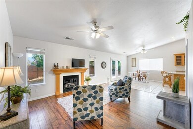 20-51 Canterwood Dr-20