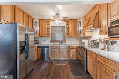 1309 Paddock Ln, Bowie, MD 20716 - photo 2