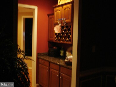 42260 Providence Ridge Dr, Chantilly, VA 20152 - photo 5