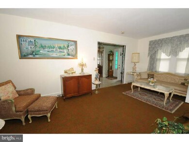 529 E Manoa Rd, Havertown, PA 19083 - photo 6