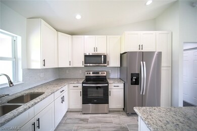 The Island Kitchen Comes With Granite Countertops,