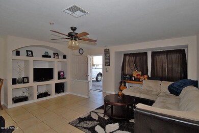 04 Living Room