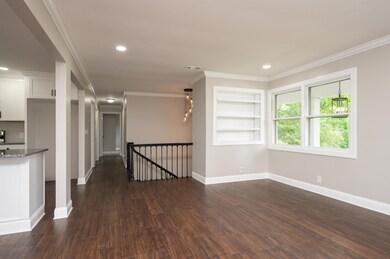 Eastbrook Dr-27