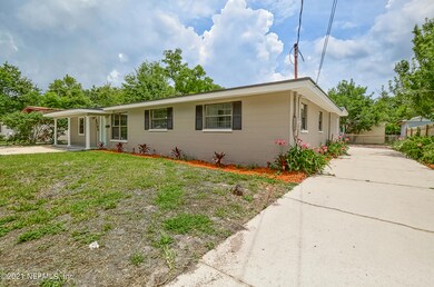 2703 Congaree Dr W, Jacksonville, FL 32211 - photo 6