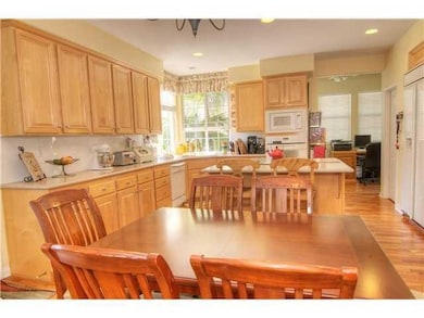 3919 Monroe St, Carlsbad, CA 92008 - photo 5