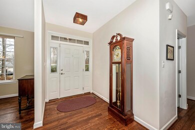5813 Elmer Derr Rd, Frederick, MD 21703 - photo 4