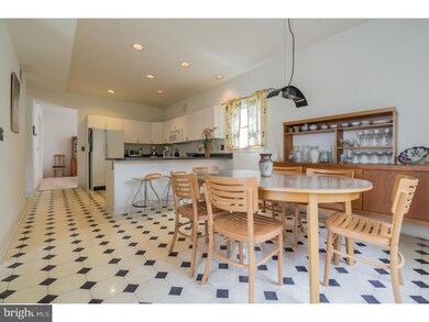 928 Delmont Dr, Wynnewood, PA 19096 - photo 5