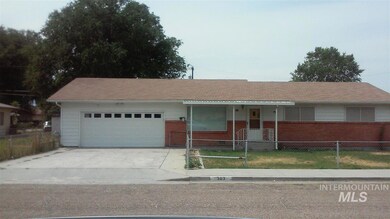 303 Garland St, Nampa, ID 83686 - photo 2